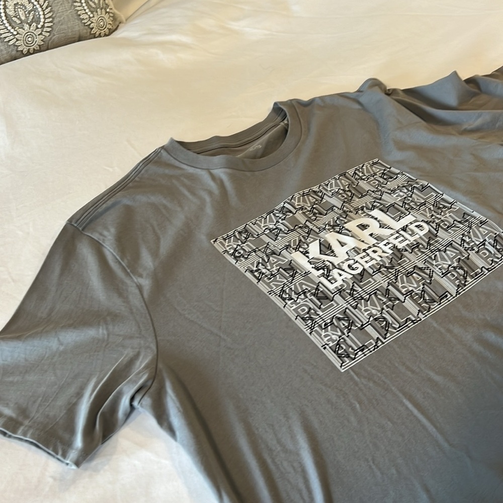 Designer Tee - Picture 2 of 4